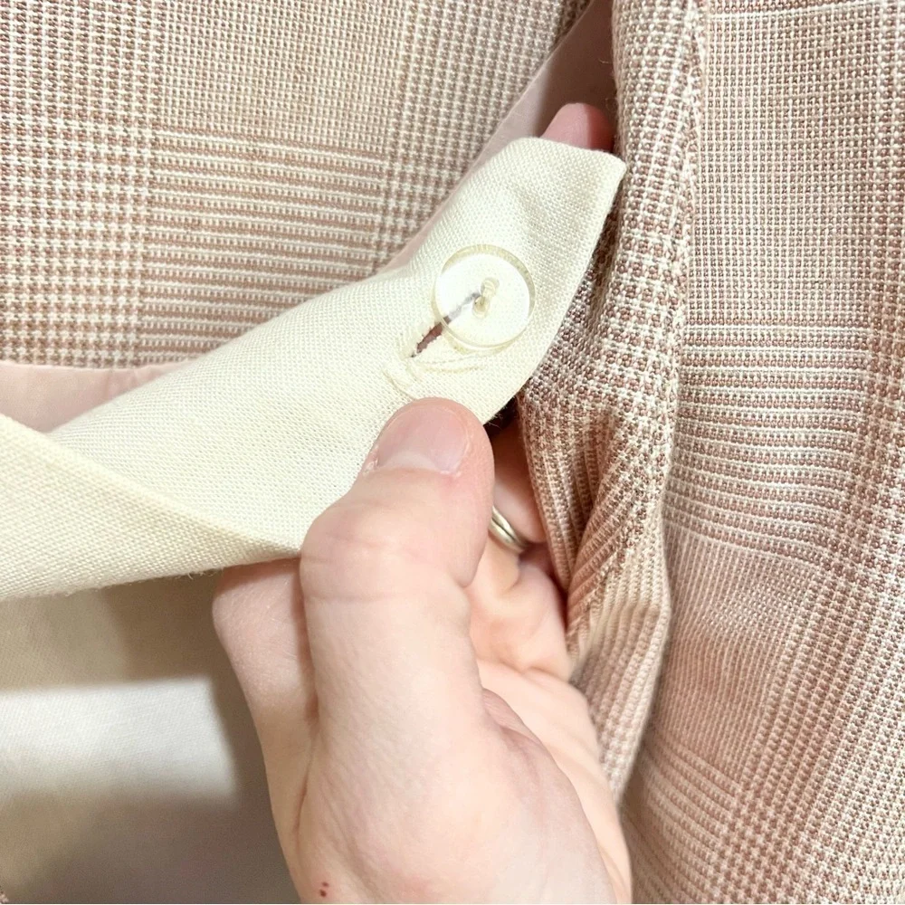 Vintage Ann Taylor Blazer Jacket Beige Long Lined Linen Blend Made In USA Sz 2 - Picture 7 of 13